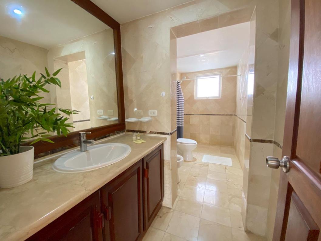 بونتا كانا Blue Ocean Beachfront Villas & Apartments - Wifi, Pool, Bbq, Playa Los Corales المظهر الخارجي الصورة