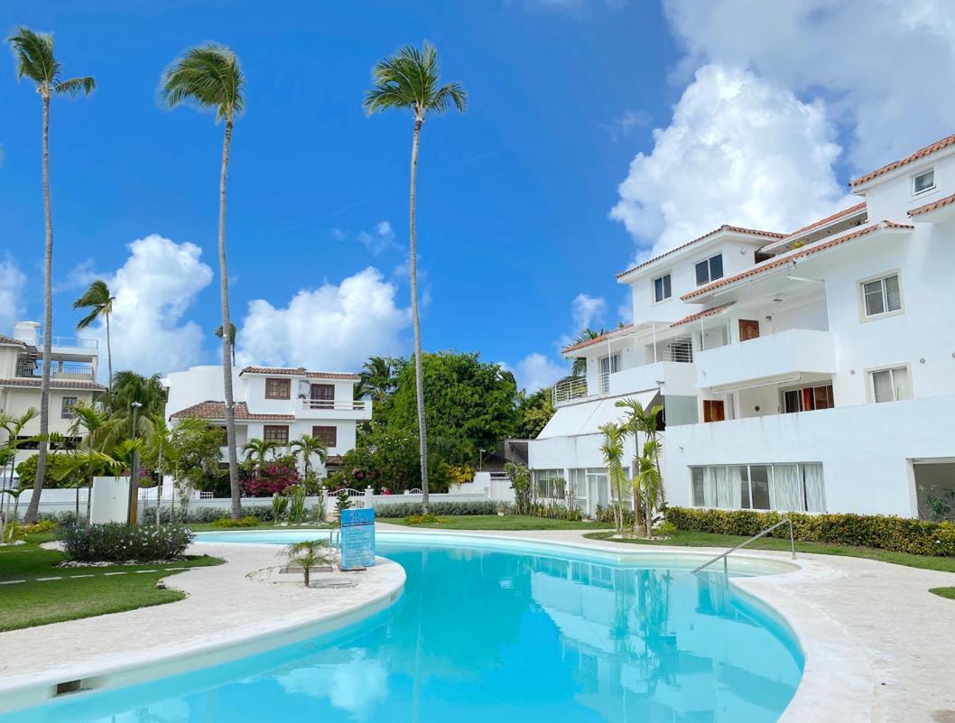 بونتا كانا Blue Ocean Beachfront Villas & Apartments - Wifi, Pool, Bbq, Playa Los Corales المظهر الخارجي الصورة