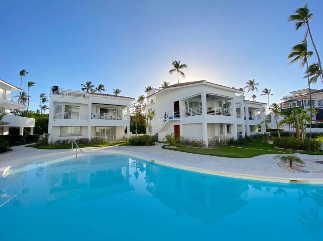 بونتا كانا Blue Ocean Beachfront Villas & Apartments - Wifi, Pool, Bbq, Playa Los Corales المظهر الخارجي الصورة
